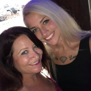 Meet your Posher, Cat